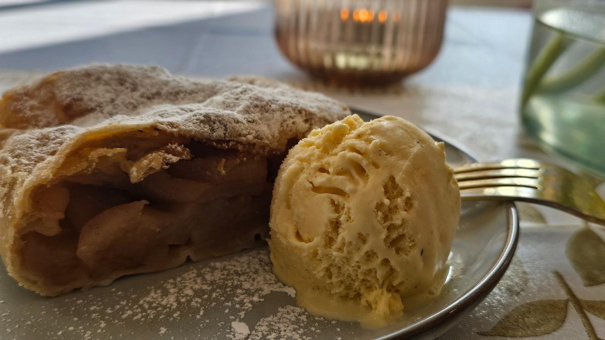 Apple strudel with vanilla ice cream